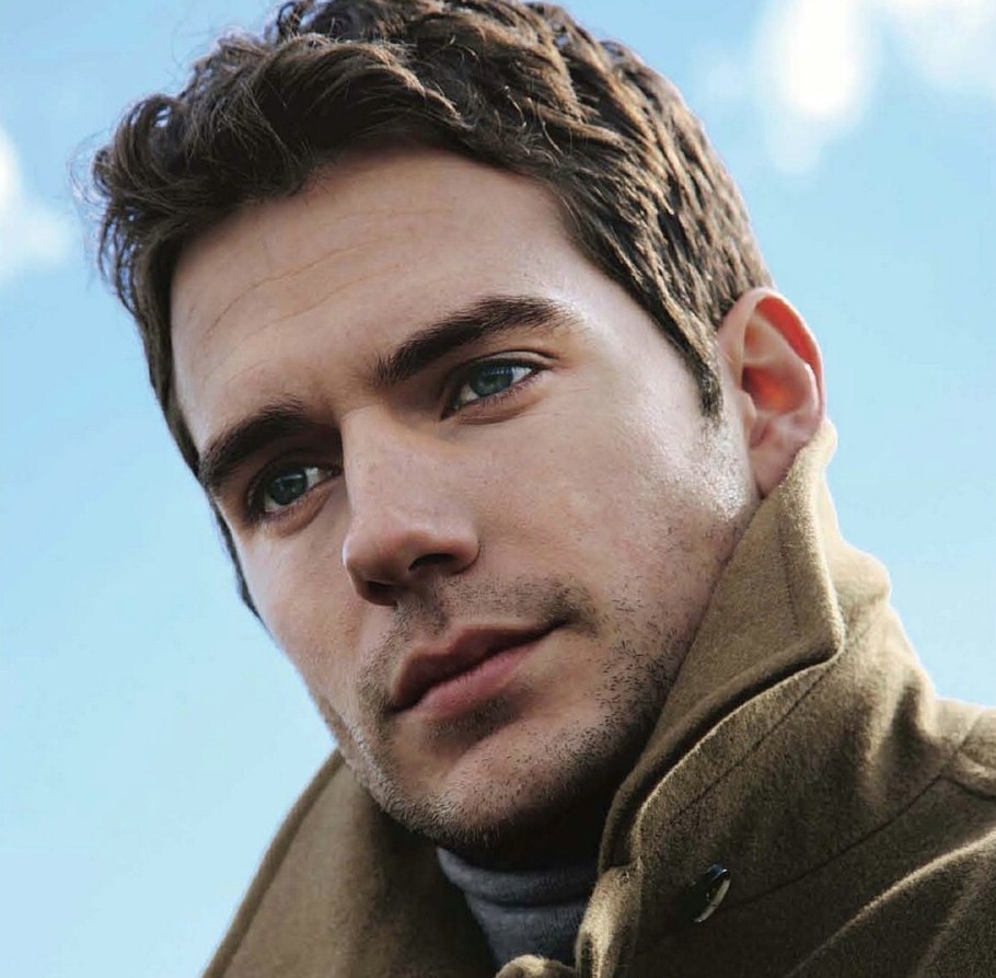 Henry Cavill
